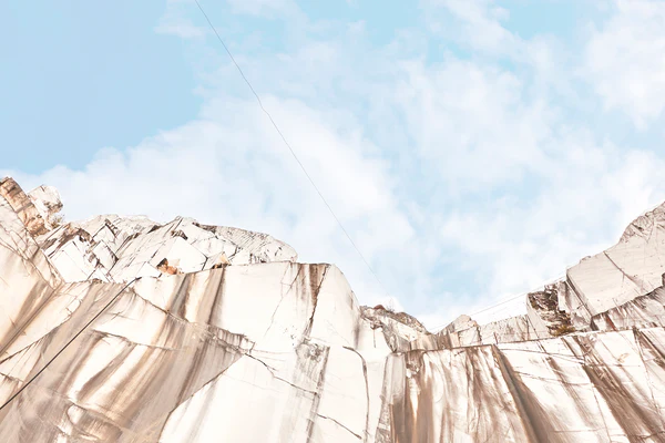 Transit: L'Eleganza Naturale Italiana